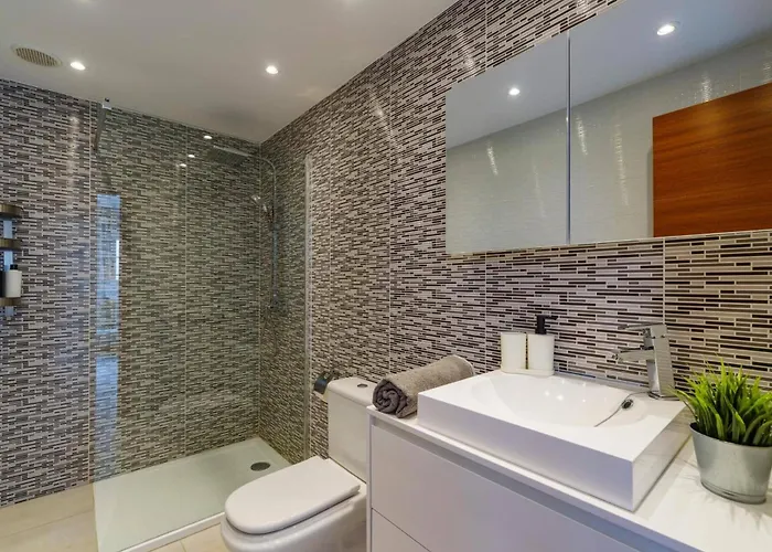Villa Amaia By