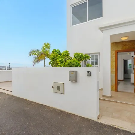 Villa Amaia By